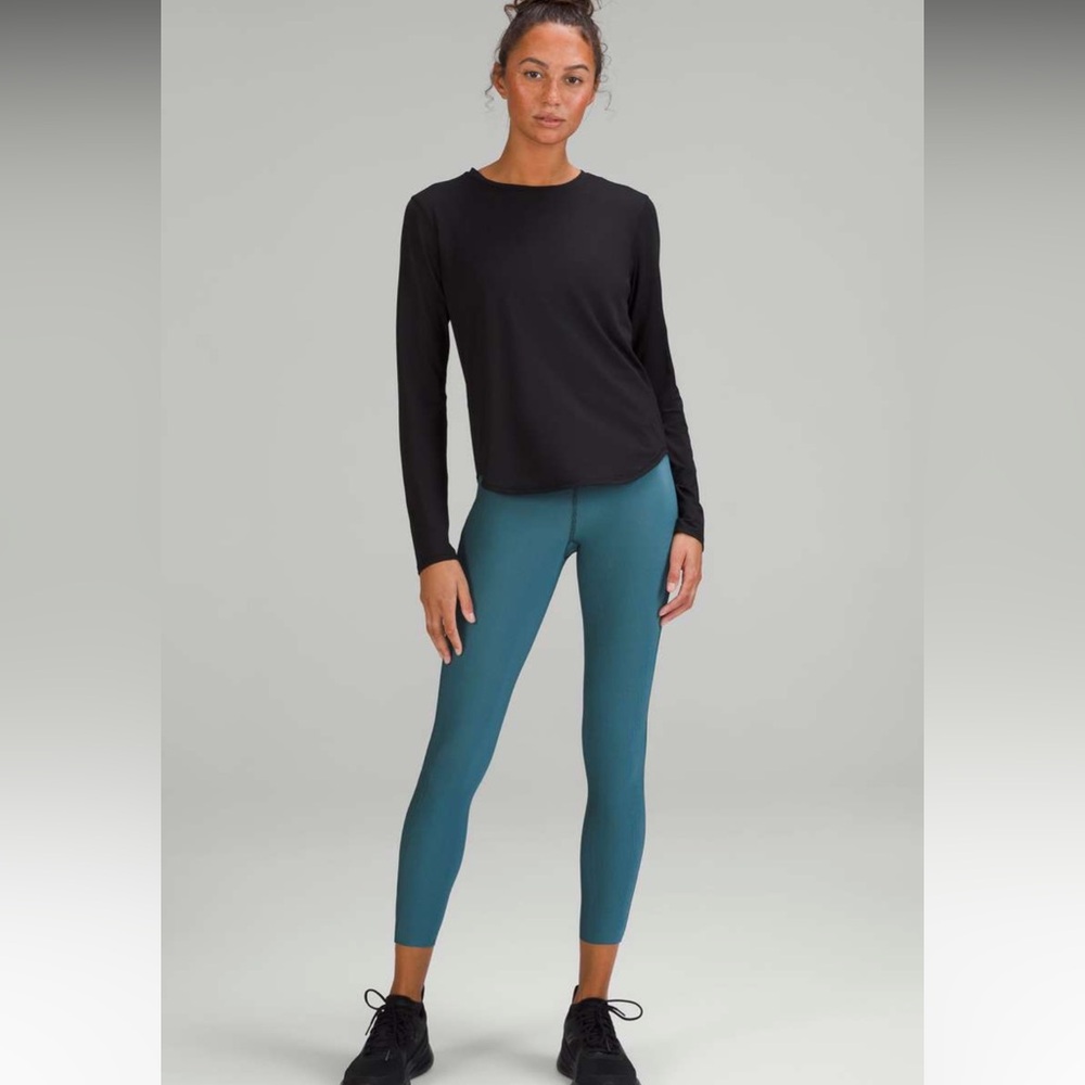 18. Lululemon Base Pace HR Tight Two-Tone Ribbed Green Jasper/Blue Chill 6